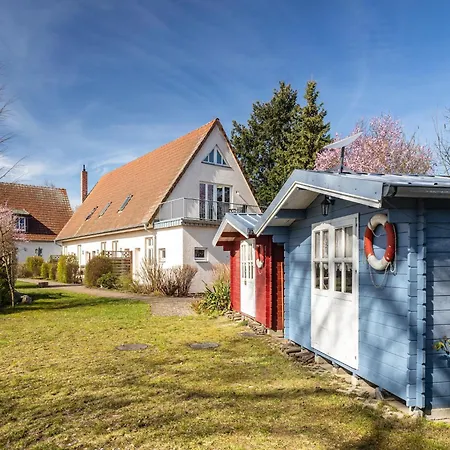 Ruhiges Reihenhaus Mit Wlan In Am Mueritzsee