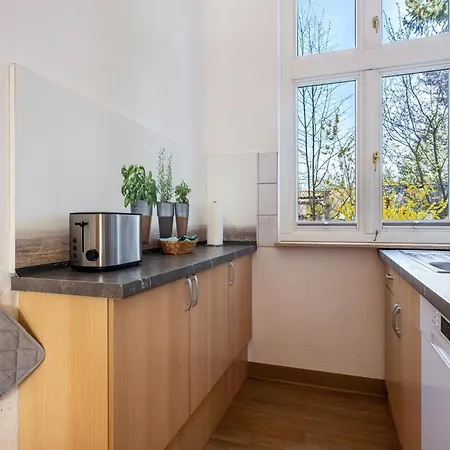 Ruhiges Reihenhaus Mit Wlan In Am Mueritzsee Casa de Férias *