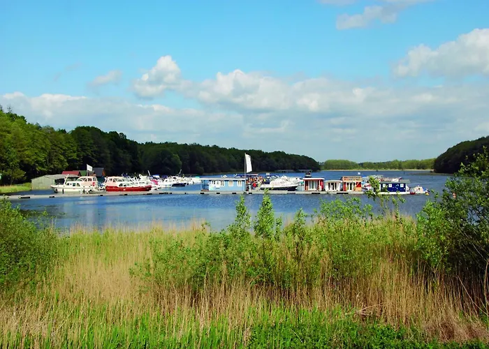 Reihenhaus Mit Wlan In Am Mueritzsee
